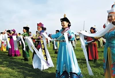 西乌旗瞭望山景区：感受别样迎宾礼，邂逅草原魅力